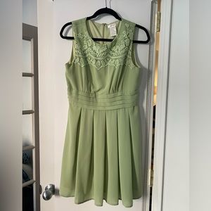 Green Esley Dress Size Medium | Pleated Embroidered Short Dress